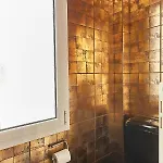 فيلة Dennis *