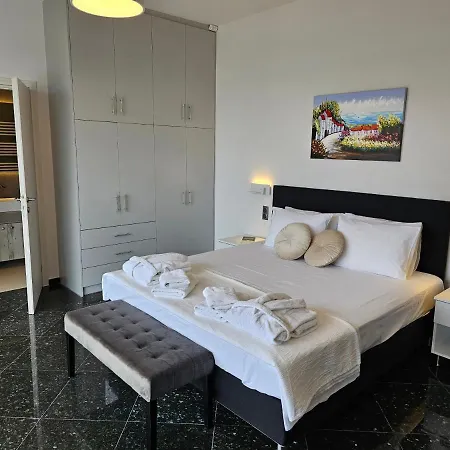 Villa Dennis Vrachati