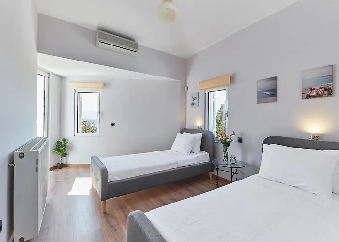 Dennis Villa Vrachati