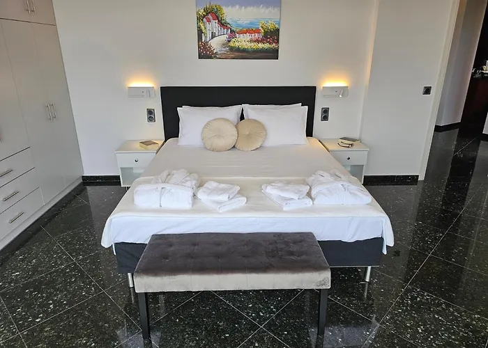 Villa Dennis Vrahati