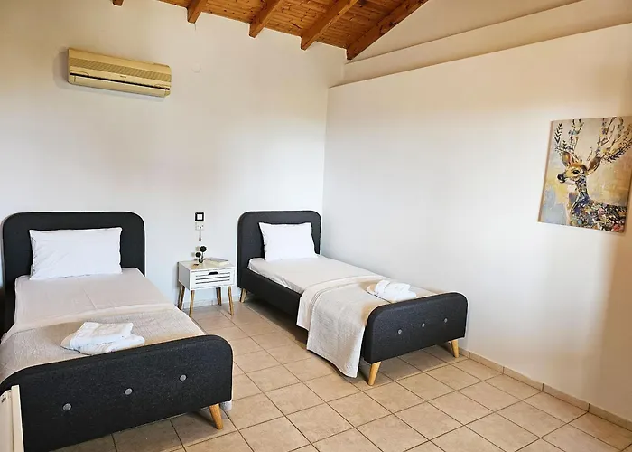 Villa Dennis Vrachati